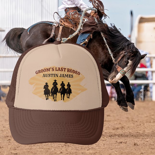 Letzter Rodeo Groom Individuelle Name Cowboy Sunse Truckerkappe (Last Rodeo Groom Custom Name Cowboy Sunset Trucker Hat)
