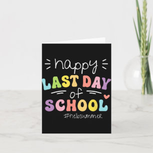 Letzter Schultag Süßes Outfit für das Ende des Sch Karte