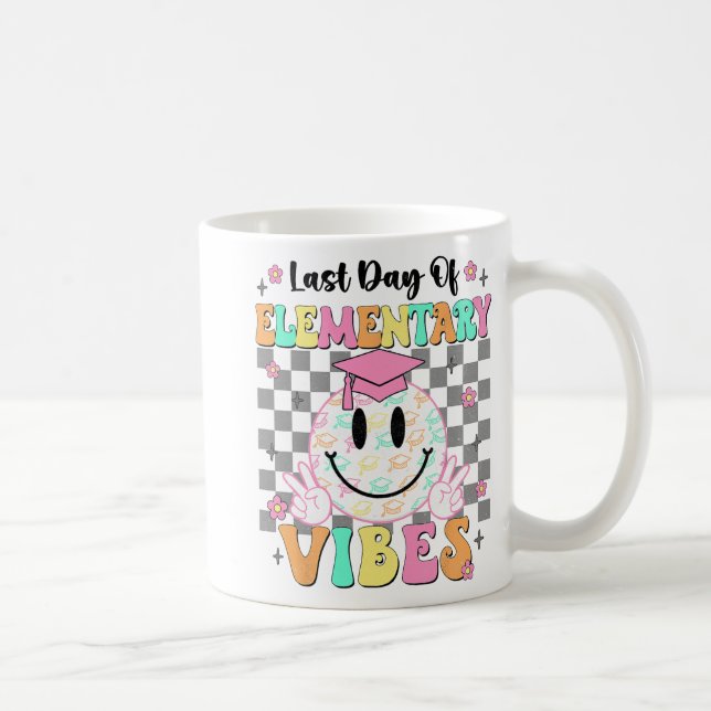 Letzter Tag der elementaren Abschluss Mädchen sie Kaffeetasse (Rechts)