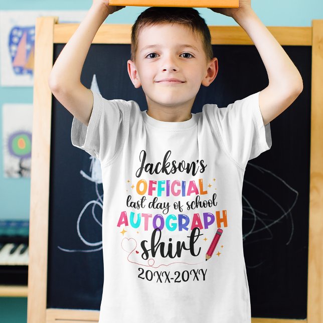 Letzter Tag der Schulautografien T-Shirt (Von Creator hochgeladen)