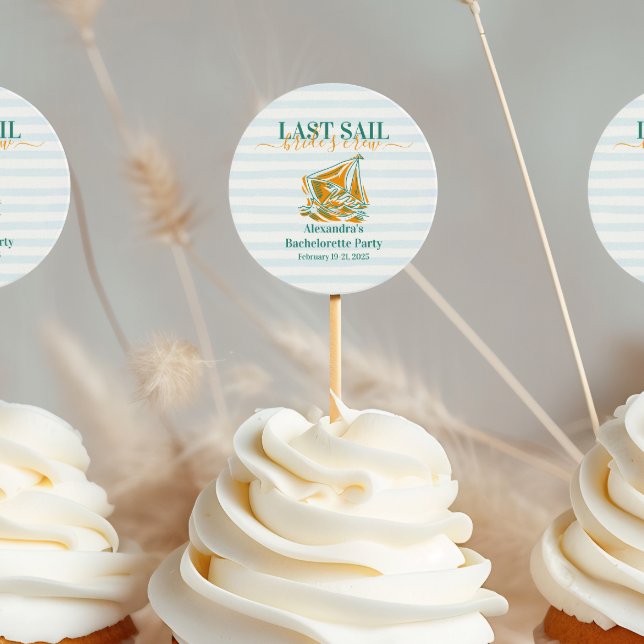 Letztes Segel vor dem Schleier-Junggeselinnen-Absc Runder Aufkleber (Von Creator hochgeladen)