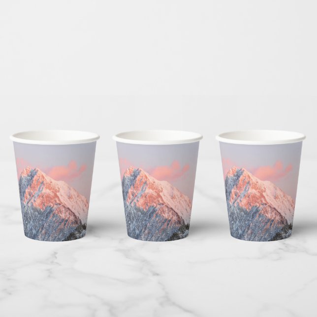 Letztes Sonnenlicht auf dem Berg Storžič, Slowenie Pappbecher (Multi)