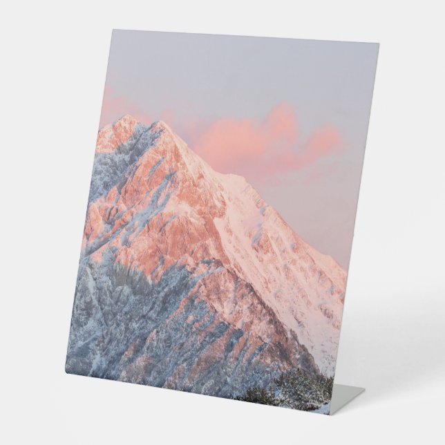 Letztes Sonnenlicht auf dem Berg Storžič, Slowenie Sockelschild (Vorderseite)