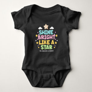 Leuchte hell wie ein Stern Inspirationszitat Baby Strampler