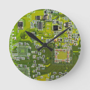 Leuchtend grüne Computergehäuse Runde Wanduhr