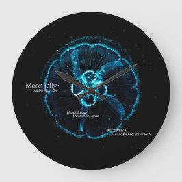 Leuchtende Quallen-Silhouette Große Wanduhr