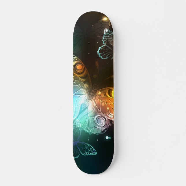 Leuchtende Schmetterlinge und Nachtschmetterlinge Skateboard (Vorne)