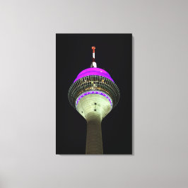 Leuchtender Düsseldorfer Rheinturm bei Nacht Leinwanddruck