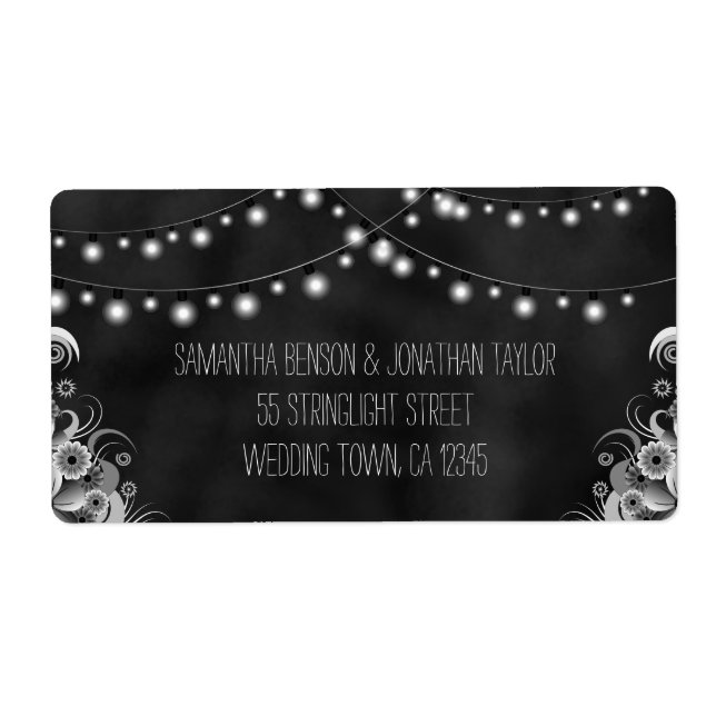 Leuchtenreihe mit großen Hochzeitsmarken auf der T (Vorne)