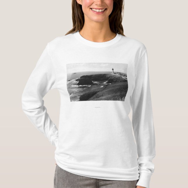 Leuchtturm-Ansicht Newports, Oregon Yaquina T-Shirt (Vorderseite)