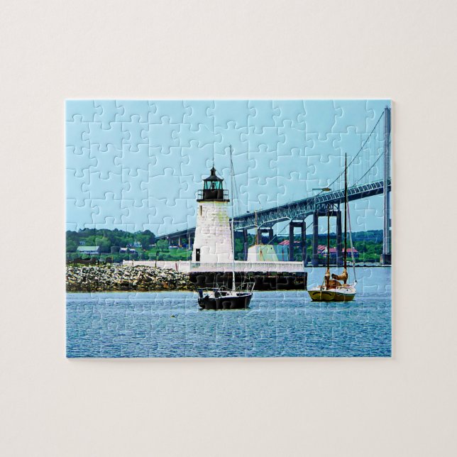 Leuchtturm, Brücke und Boote, Newport, RI Puzzle (Horizontal)