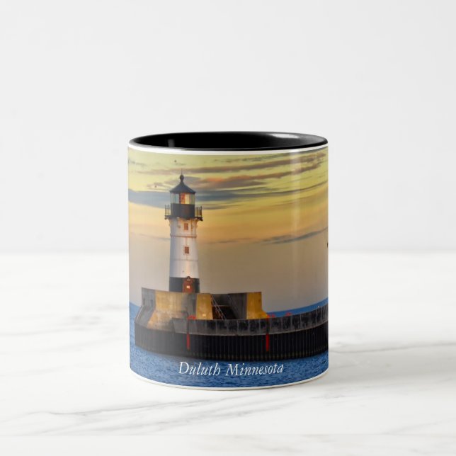 Leuchtturm, Duluth Minnesota Zweifarbige Tasse (Mittel)