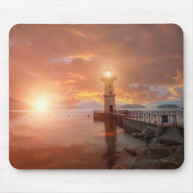 Leuchtturm im Sonnenuntergang Mousepad (Vorne)