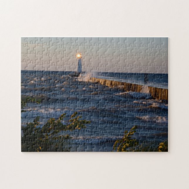 Leuchtturm in einem stürmischen Meer Puzzle (Horizontal)