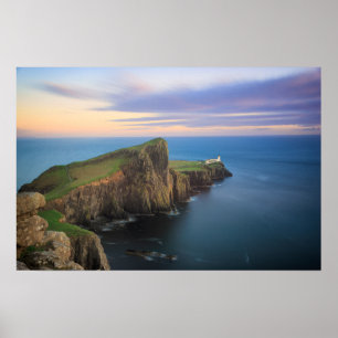 Leuchtturm Neist Point auf Skye bei Sonnenuntergan Poster