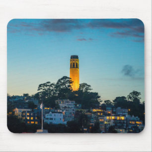 Leuchtturm über der Bucht Mousepad