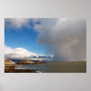 Leuchtturm und nahender Sturm Poster