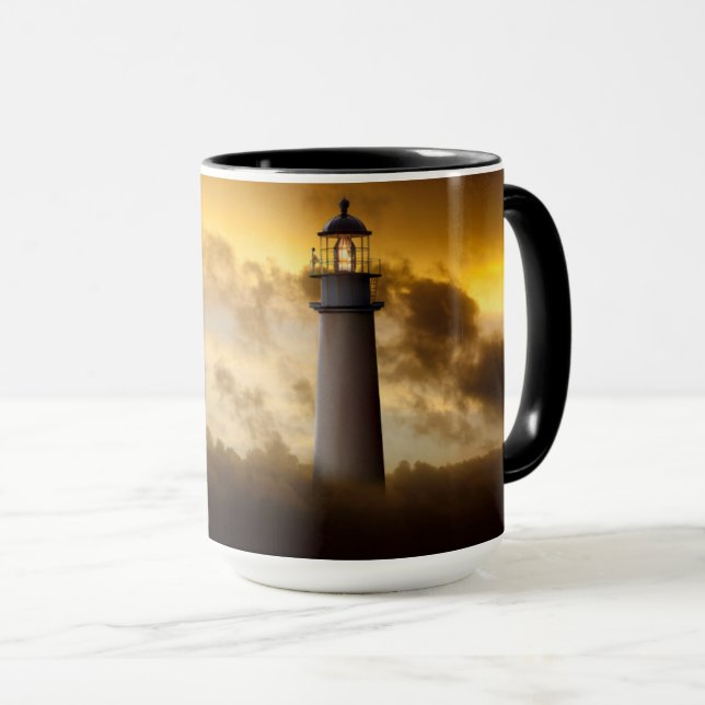 Leuchtturm unter Dramatischem Himmel Tasse (VorderseiteRechts)