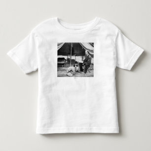 Leutnant Georger Custer PhotographVirginia Kleinkind T-shirt