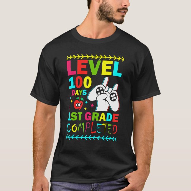 Level 100 Days Of 1st Grade Primary School Game Co T-Shirt (Vorderseite)