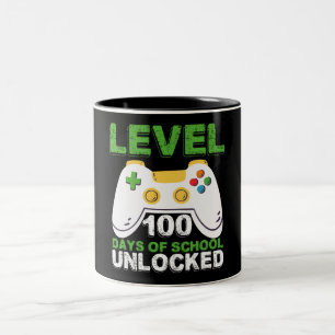 Level 100 Tage der Schule freigeschaltet Gamer Vid Zweifarbige Tasse