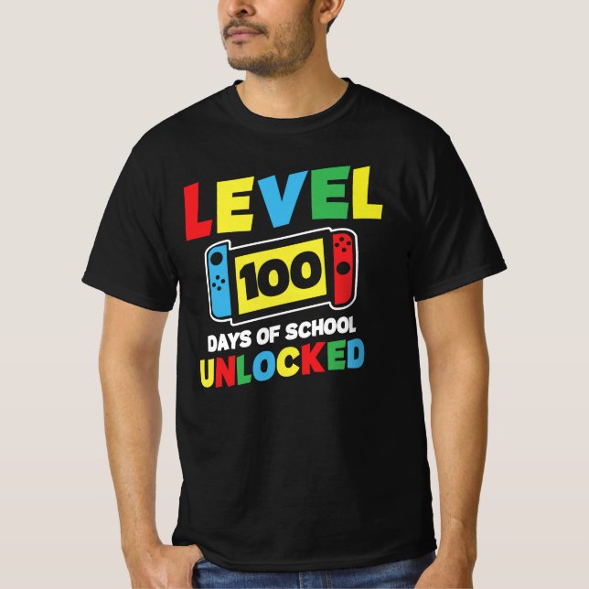 Level 100 Tage Schule freigeschaltet T-Shirt (Vorderseite)