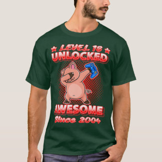 Level 18 Unlocked Gamers Born 2004 Dabbing Pig 18t T-Shirt