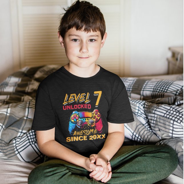 Level 7 Unlocked - Fun Birthday 7 Gamer  T-Shirt (Von Creator hochgeladen)