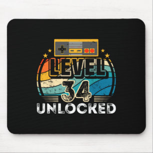 Level &#; Entsperrter Geburtstagskind &#; Videospi Mousepad