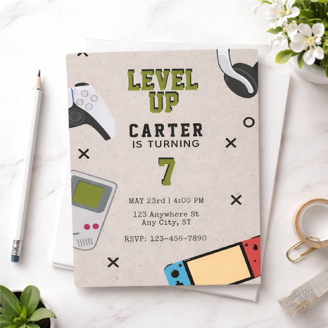 Level Up Gamer Geburtstag Einladung (Von Creator hochgeladen)