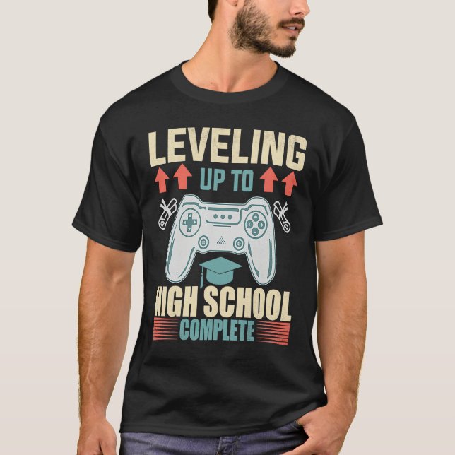Level Up Highschool Complete Video Gamer 2021 Grad T-Shirt (Vorderseite)