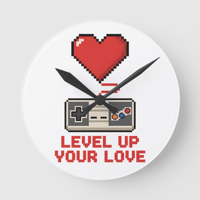 Level Up Your Love, Retro Pixel Gaming Design Runde Wanduhr (Vorderseite)