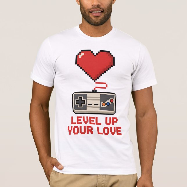 Level Up Your Love, Retro Pixel Gaming Design T-Shirt (Vorderseite)