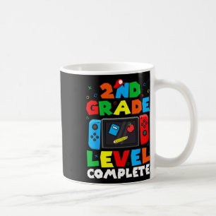 Level-Vollständiges Videospiel Letzten Schultag Kaffeetasse