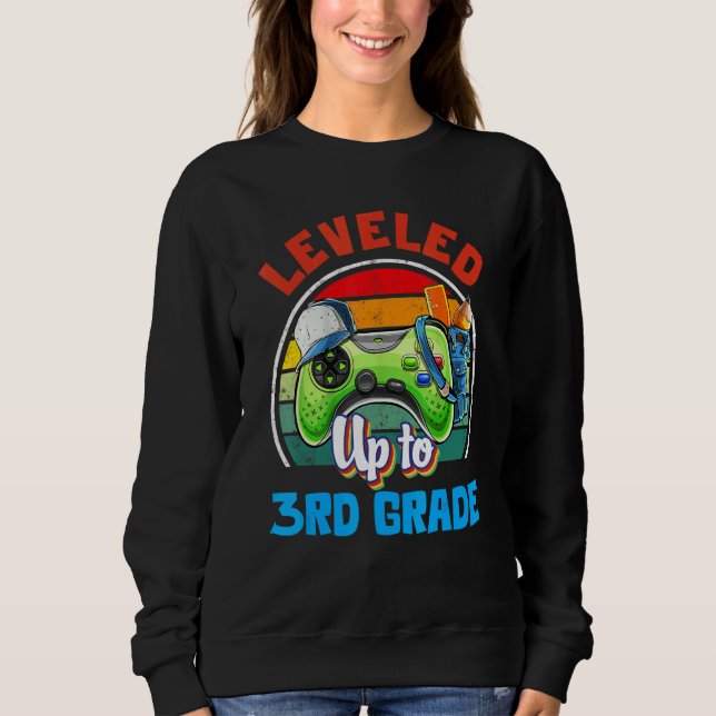 Leveled Up To 3rd Grade Gamer Back To School First Sweatshirt (Vorderseite)