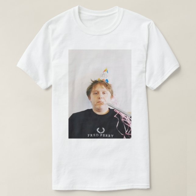 Lewis Capaldi - Birthday Hat T-Shirt (Design vorne)