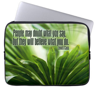 Lewis Cass Inspiration Zitat "Zweifel" Laptopschutzhülle