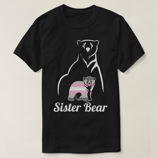 LGBT Demigirl Sister Bear Demigender Prilag Flag T-Shirt (Design vorne)