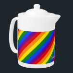 LGBT-Gay Pride-Regenbogenstreifen farbige Flag LGB<br><div class="desc">Schön, lebendig, LGBT Gay Pride Regenbogenfarben, farbenfrohe geometrische Streifen Muster, individuell, personalisiert, modern, cool, stilvoll, elegant elegante Imitate Goldene Schrift / Typografie / Schriftart, mit Monogramm, 100% weißes Porzellan, Geschirrspüler-Safe, Mikrowellensafe, Teekanne. Geben Sie einfach Ihren Namen / Kindernamen / Familienname / Firmennamen ein, um Ihre Wünsche zu erfüllen. Machen Sie...</div>