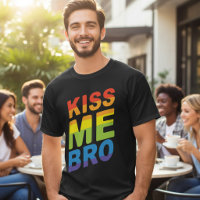 LGBT Pride Kiss Me Bro Moderne Rainbow Typografie