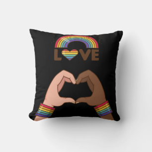 LGBT+Pride. Liebe Regenbogen. Herz.        Kissen