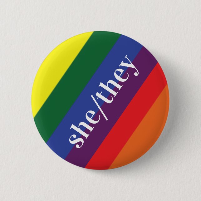 LGBT Rainbow Prilag Flag Pronoun Button Sie/sie (Vorderseite)