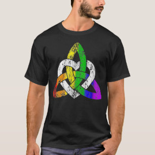 LGBTQ Irish Celtic Knot trinity heart gay St Patri T-Shirt
