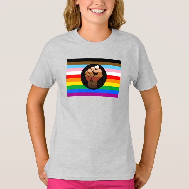 LGBTQ+ PROGRESS POC-Prix-Flag T-Shirt (Vorderseite)