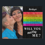 LGBTQ-Regenbogen heiraten Sie mir beim Hochzeitsfe Puzzle<br><div class="desc">Imitate Glitzer Gay Pride Regenbogenfunkel macht ein elegantes,  modernes,  klassisches Hochzeitsangebot. Typografie Text und Fotovorlagen sind leicht zu personalisieren. Fügen Sie Ihren zu sein-Verlobte sowie ein Verlobung-Foto hinzu. Erhältlich in vielen anderen Luxus-Stilen.</div>