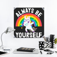 LGBTQ Stolz Sei immer selbst Regenbogen-Einhorn