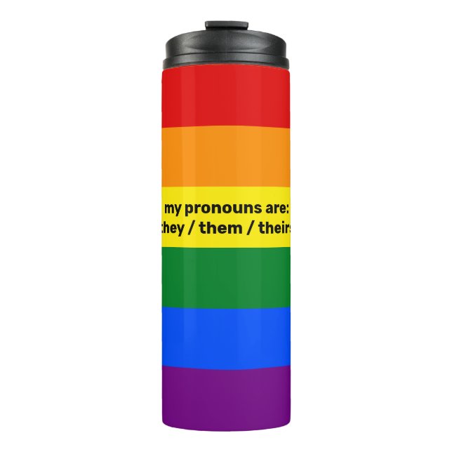 LGBTQI+ Pride Raibow Flag mit Pronomen Thermosbecher (Vorderseite)