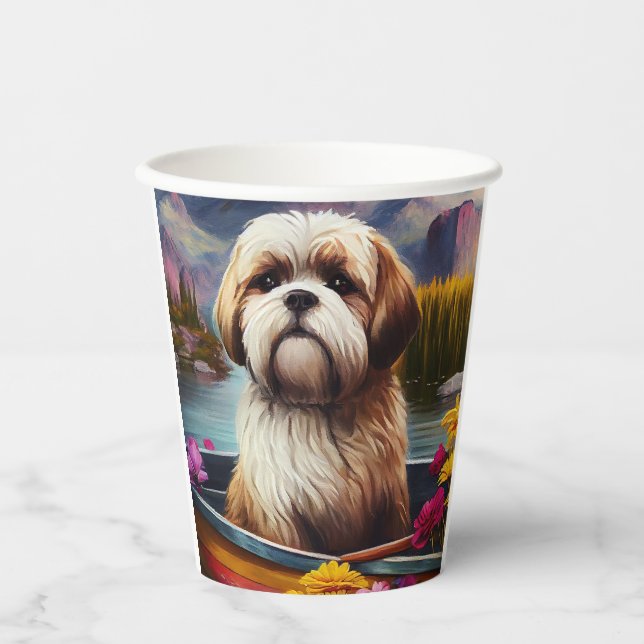 Lhasa Apso auf einem Paddle: Ein Landschaftliches  Pappbecher (Vorderseite)