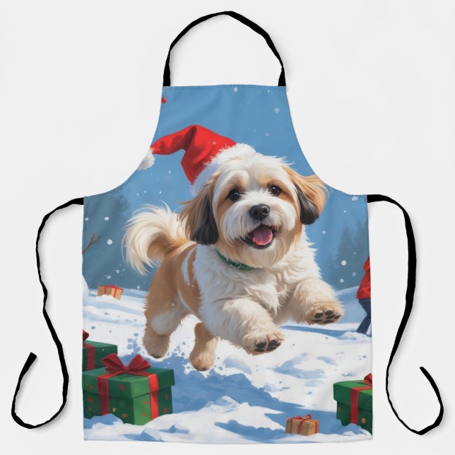Lhasa Apso läuft in Snow mit Weihnachtshut Schürze (Vorderseite)