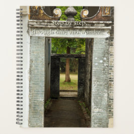 Li Garden Series: Through Ancient Gates Planner Planer